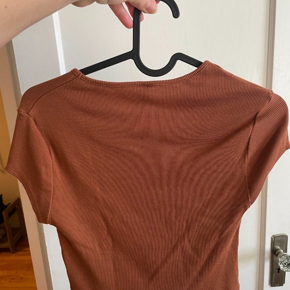 Kotn Cropped Orange/Brown shirt - Picture 3 of 3